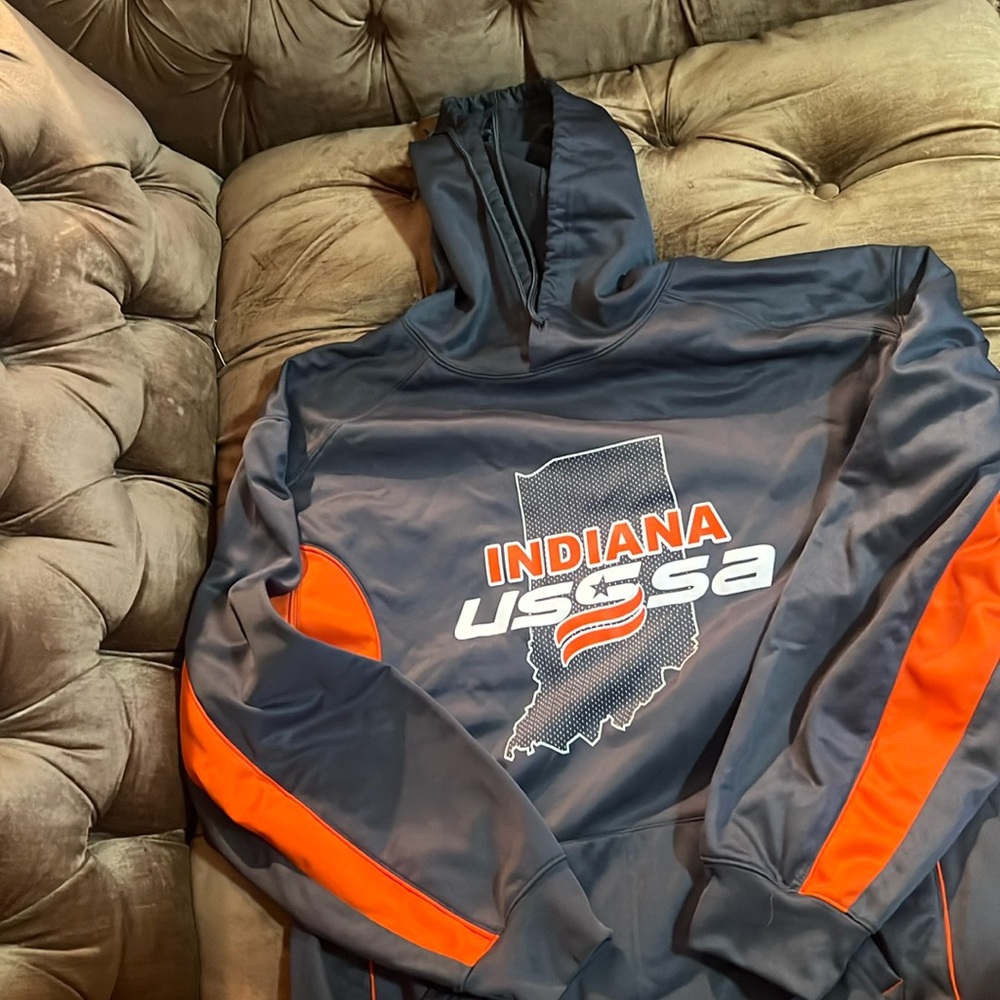 sweatshirt